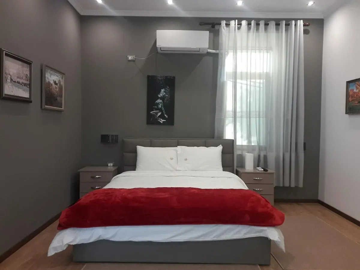 Hotel Bujtina Bicolli Korce 0*,