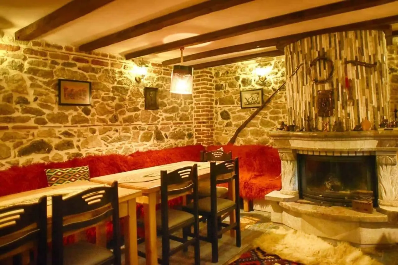 Hotel Bujtina Bicolli Korce 0*,